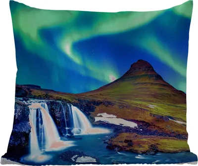 Produktbild von MuchoWow® Outdoor Kissen - Nordlicht - Sternenhimmel - Island - Berg - Grün - Wasserfall - See - 50x50 cm - Wetterfest - Lounge Kissen - Komfortabel - Kissen mit Bild