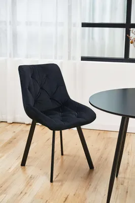 Produktbild von Stuhl – Esszimmerstuhl – Polsterstuhl – Stuhl mit Metallbeinen – Essstühle Samtbezug – Schwarz – 50 cm – Eleganter Samtstuhl im Glamour Stil