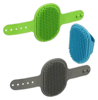 Productafbeelding van Relaxdays Massageborstel voor honden en katten, set van 3, borstel met nopjes, verstelbare lus, wasborstel voor honden, in verschillende kleuren
