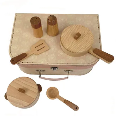 Produktbild von Egmont Toys Holzkochset im Koffer