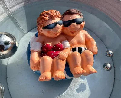 Productafbeelding van Zwemfiguur Drijvende Vijverdecoratie voor Tuin en Mini-Vijver - 16x14 cm