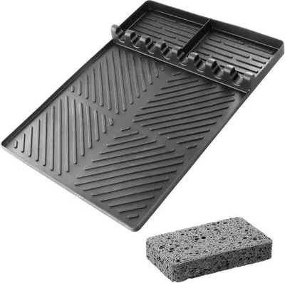 Produktbild von Famanu Grillmat Hitzebeständig - Antirutsch BBQ-Unterlage mit Reinigungs-Schwamm