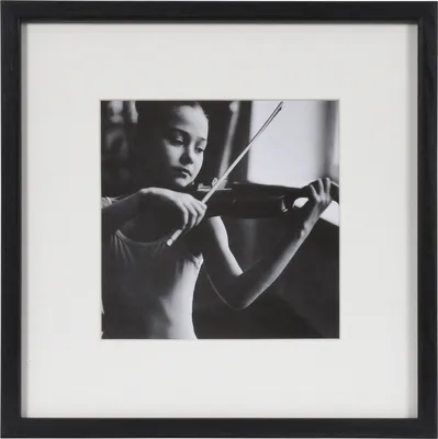 Immagine prodotto di Henzo Viola, cornice in legno 20x20 cm nera con passe-partout 13x13 cm