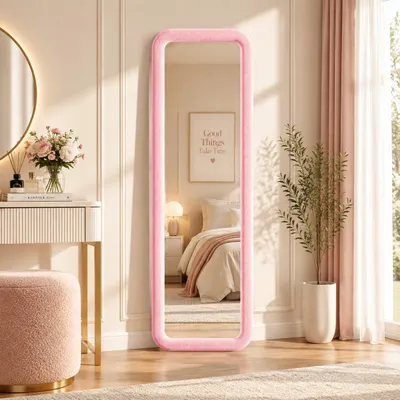 Immagine prodotto di Specchio a figura intera INONEFT, 160x50 cm, rettangolare con angoli arrotondati. Specchio da appoggio, da appendere o da appoggiare a parete, ideale per camere da letto e soggiorni, colore rosa, Immagine generata dall'IA