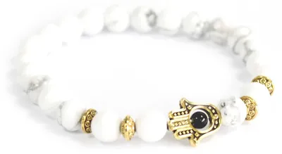 Imagen del producto de Hamsa de oro / piedra blanca - pulsera de piedras preciosas
