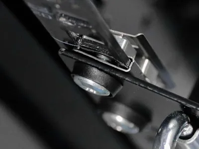 Produktbild von Rittal 19z-Fastener 1=24 1HE DK 2090000 f.Profilschienen u.Montagerahmen