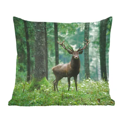 Produktbild von MuchoWow® Zierkissen Sofakissen Wohnzimmer Dekokissen 45x45 cm Hirsche - Wald - Bäume - Tiere - Natur - Schlafpolster - Polster für das Sofa
