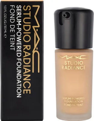 Produktbild von MAC Studio Radiance Serum-Powered Foundation NC17,5 30 ml