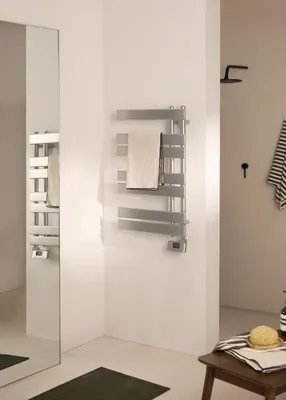 Produktbild von CREATE - WARM TOWEL MODERN - 400W elektrischer Ölhandtuchhalter