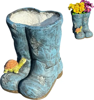 Produktbild von Dekorativer Blumentopf in Form eines Stiefelpaares – Größe 25x22x27 cm – für den Innen- und Außenbereich