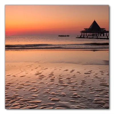 Produktbild von Wallario selbstklebende Möbelfolie/ Tischdecke für Innen und Außen, Größe: 80 x 80 cm - Strand am Abend - Seebrücke am Ostseebad Heringsdorf