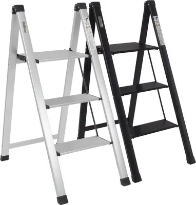 Produktbild von Alu Trittleiter 3-stufig silber klappbar 150 kg Anti-Rutsch Trittflächen Klapptritt