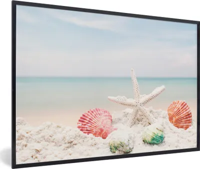 Produktbild von MuchoWow® MuchoWow® Gerahmtes Poster Seesterne - Muscheln - Meer 90x60 cm - Poster mit zchwarzem Bilderrahmen - Fotorahmen - Foto-Plakat