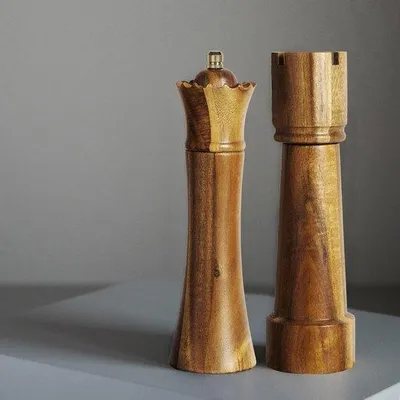 Immagine prodotto di Macinino meccanico in Vetroceramica - 20 cm - in legno - design a scacchiera