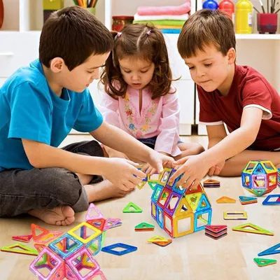 Produktbild von Magnetische Bauklötze 160 Stück - Pädagogisches Spielzeug für Kinder ab 3 Jahren - Konstruktionsblöcke für kreatives Bauen
