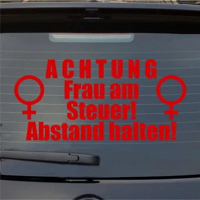 Produktbild von Heckscheibenaufkleber ACHTUNG Frau am Steuer Abstand halten 55x40 cm Rot Auto Aufkleber Sticker