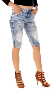Produktbild von Cipo & Baxx Damen Bermuda Shorts WK145