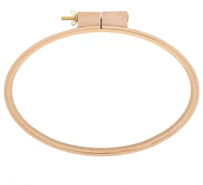 Produktbild von Ovaler Stickrahmen 32×24 cm - Holz Stickrahmen - Robustes Montagegestell - Geeignet für Kreuzstich - Einfach zu Montieren - Stickrahmen