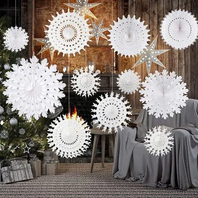 Produktbild von Set aus 16 Papier-Schneeflocken für Winterdekoration und festliche Atmosphäre