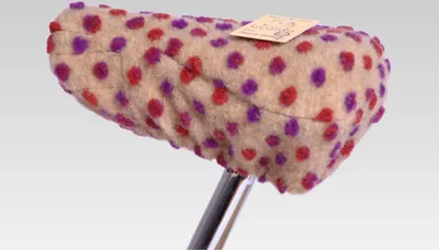 Produktbild von Fahrradsattelbezug Wolle Noppen beige 20/30 cm