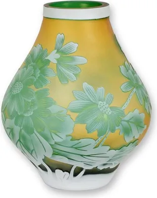 Productafbeelding van A Cameo Glass Vase 'Daisy'