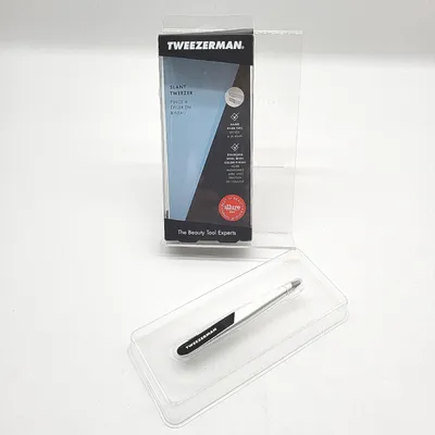 Produktbild von TWEEZERMAN Pinzette Augenbrauen zupfen Schräge Spitze Edelstahl Beauty Zupf Profi