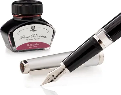 Immagine prodotto di Set penna stilografica Cleo Skribent Classic in metallo nero, penna stilografica a stantuffo e 30 ml di inchiostro bordeaux