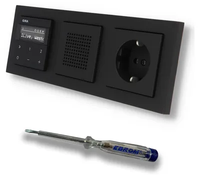 Produktbild von Gira Unterputz IP Internetradio 232003 + Bluetooth KomplettSet + Lautsprecher + Steckdose - E2 schwarz matt im 3fach Rahmen Gira 021309 inkl. EBROM Phasenprüfer zur Montage der Geräte
