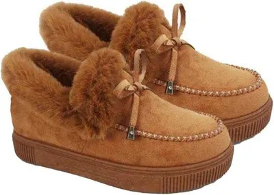 Produktbild von Schafpelzschuhe: Plüschschuhe aus Schafpelz, flach, bequem und trendig für Damen, Slip On Sneaker für den Winter.