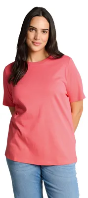 Image de T-shirt basique en coton grande taille