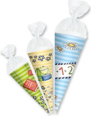 Produktbild von Geschenk-Schultüte, 3er Set Anhängetütchen - Jungen, 15/12,5/10 cm, rund, Kreppverschluss, mit Band, im Blister