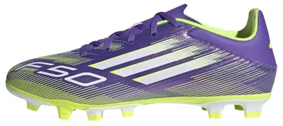 Productafbeelding van adidas Unisex F50 Club voetbalschoenen, geschikt voor harde en multifunctionele ondergronden, in de kleuren paars en wit