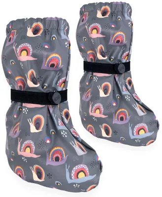 Imagen del producto de Botines impermeables para bebé de la marca HECKBO, con forro de vellón y diseño de arcoíris. Son cubrezapatos impermeables, modelo 3 en 1