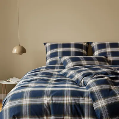 Produktbild von elegante Soft-Flanell-Bettwäsche-Garnitur Westminster Farbe Blau Größe 135x200+80x80