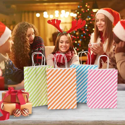 Produktbild von Geschenktüten - Geburtstagsfeier-Tüten - Kindergeburtstag - bunte Streifen - Geschenktaschen - Griff - Papiertüten - Hochzeitsfeiern - Geburtstage - Weihnachten - 10 Stück - 21 x 15 x 8 cm.