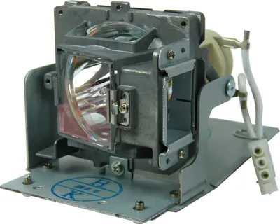 Produktbild von azurano Beamerlampe für BENQ 5J.JED05.001 passend für BenQ Beamer Projektoren TH683, HT1070, W1090, BH302, Ersatzlampe mit Gehäuse, 230W