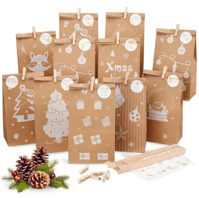 Image de Calendrier de l'Avent à remplir - 24 sachets en papier avec des attaches en bois et des autocollants numérotés