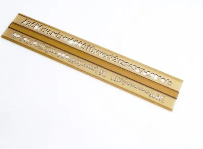 Obrázek produktu pro KOH-I-NOOR Školní písmenková šablona 0,5cm