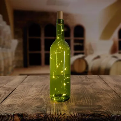 Produktbild von Flaschen-Lichterkette, weiß.