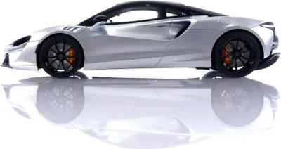 Immagine prodotto di GT SPIRIT GT873 MCLAREN ARTURA SILVER silber 2021 1:18