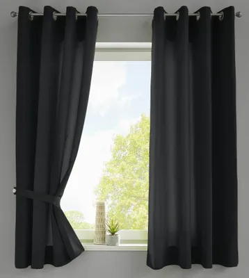 Produktbild von 2er Set Vorhänge Schal Ösen »Berlin« HxB 175x140 cm Schwarz Blickdicht Microsatin Lichtdurchlässig Uni Matt, 20405N2