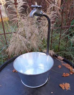 Produktbild von Pflanztopf mit Deko-Wasserhahn Zinkbottich Blumentopf Pflanzschale D 22 cm