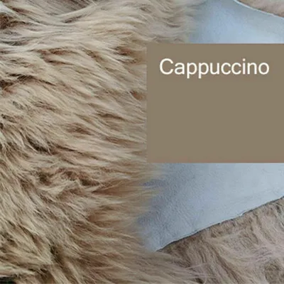 Produktbild von Öko Lammfell – Bunt gefärbt, weich, neu, Cappuccino 80-100cm lang