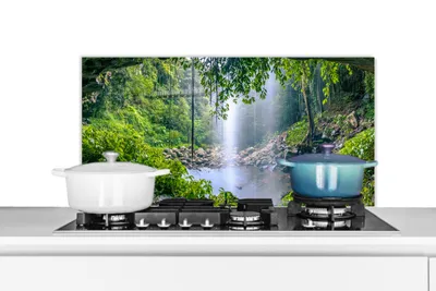 Obrázek produktu pro KitchenYeah® splashback kitchen - kuchyňský splashback - ochrana stěny sporáku a dřezu - džungle - deštný prales - voda - vodopád - rostliny 80x40 - hliníkový dibond (alternativa ke skleněnému splashbacku) -