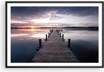 Produktbild von Gerahmtes Poster - Schwarzer Rahmen - Fußgängerbrücke See Sonnenuntergang Abend - 91,5x61 cm - Wand Bild - Wanddeko - Wandbilder - Wandposter - Bilderrahmen - Bilder - Kunstdruck - P2BAA91x61-2635