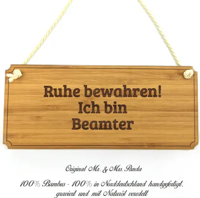 Produktbild von Mr. & Mrs. Panda Schild Beamter - Geschenk, Shabby, Geschenkidee, Berufsschule, Diplom, Holz Wegweiser, Firmenschild, Graviert, Berufsausbildung, Landhaus, Türschild