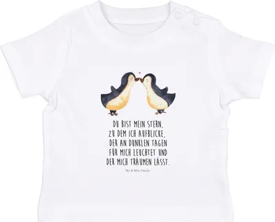 Produktbild von Mr. & Mrs. Panda Babyshirt Pinguin Liebe 12. - 18. Monat - Weiß - Geschenk, Freund, T-Shirt Baby, Oberteil, Organic Shirt, Liebesspruch, Freundin, , Love, Hochzeitstag