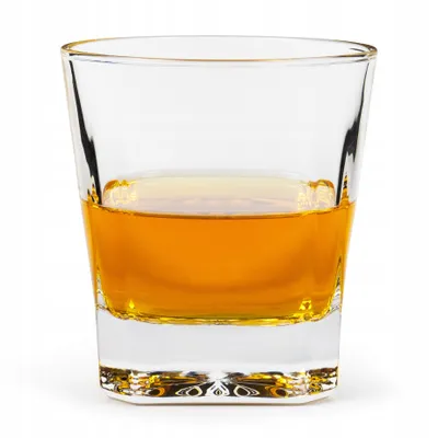 Zdjęcie produktu dla Elegancka Szklanka do Whisky 310 ml – Idealna na Prezent i Specjalne Okazje