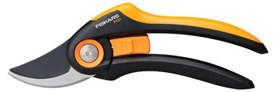 Obrázok produktu pre Fiskars P521 Plus™ Nožnice Záhradné Dvojčepeľové 1057167