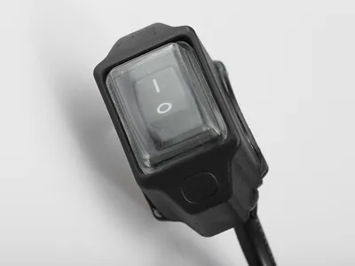 Immagine prodotto di Interruttore elettrico ON/OFF per montaggio su manubrio (22 mm)